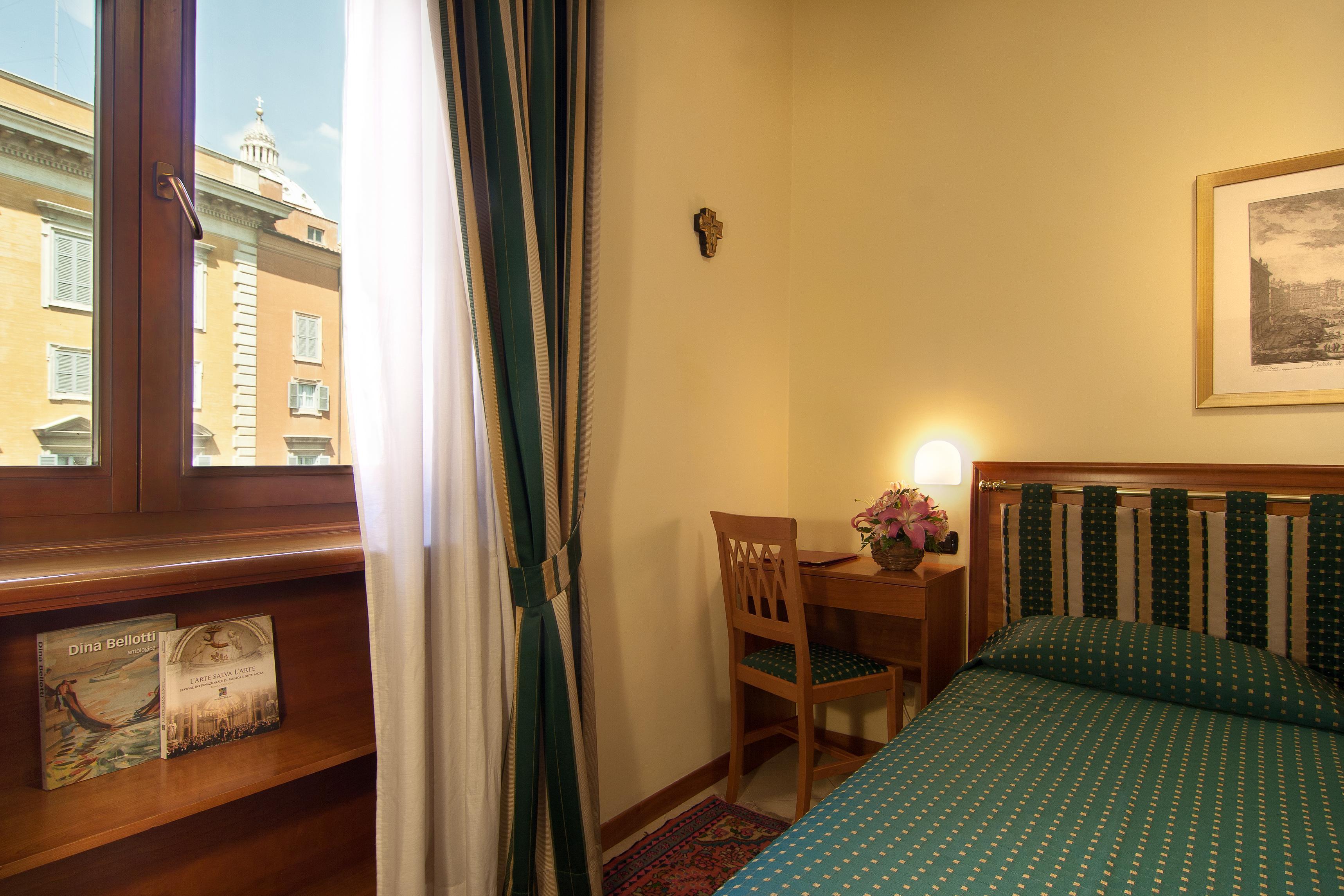 Готель Residenza Paolo VI Рим Екстер'єр фото