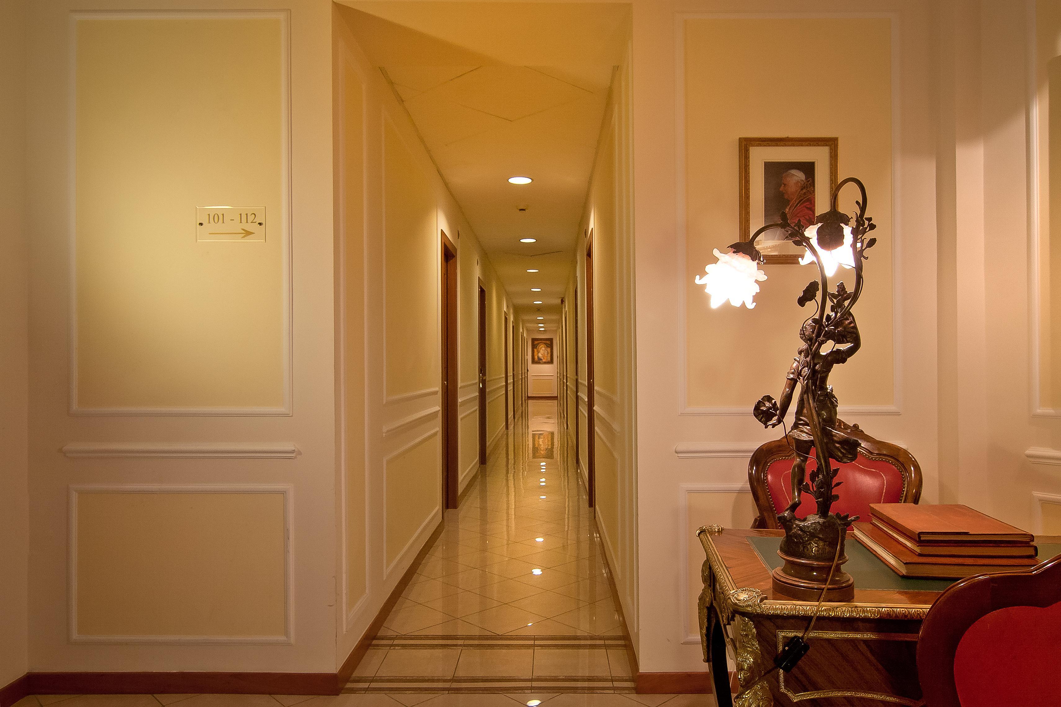 Готель Residenza Paolo VI Рим Екстер'єр фото